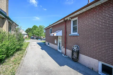 167 Taylor Avenue Hamilton ON L8K 3T1