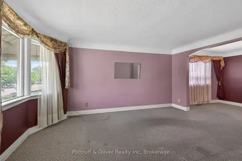 167 Taylor Avenue Hamilton ON L8K 3T1