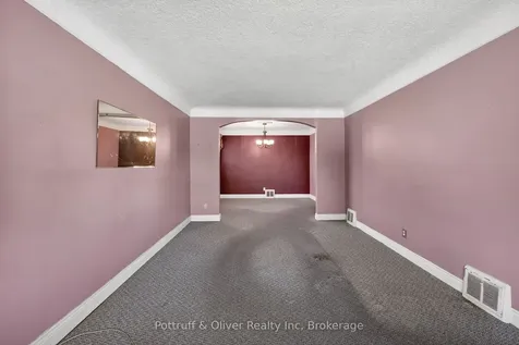 167 Taylor Avenue Hamilton ON L8K 3T1
