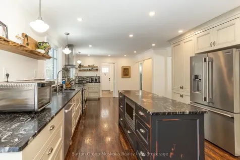 2602 Muskoka 10 Road Huntsville ON P1H 2J3