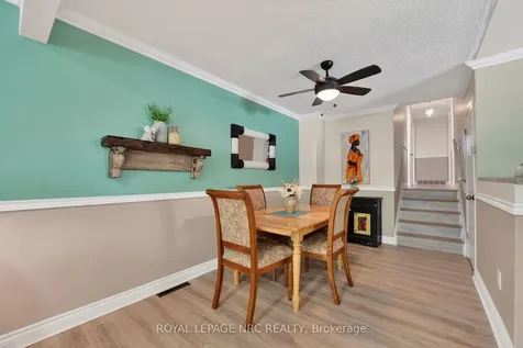 4451 Meadowvale Drive Niagara Falls ON L2E 5W8