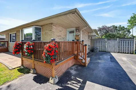 4451 Meadowvale Drive Niagara Falls ON L2E 5W8