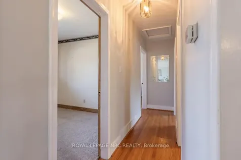 10 Ridgeview Avenue St. Catharines ON L2M 6B3