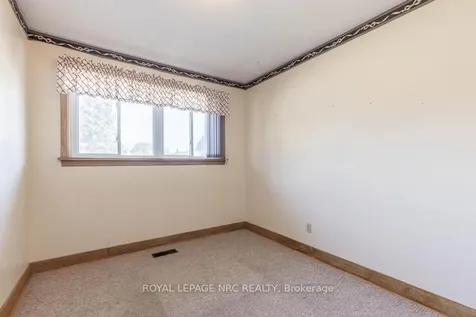 10 Ridgeview Avenue St. Catharines ON L2M 6B3