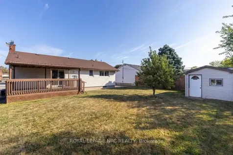 10 Ridgeview Avenue St. Catharines ON L2M 6B3