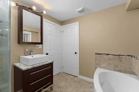 75 Barker Drive Kingston ON K7K 6X6