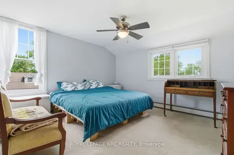 788 Edgemere Road Fort Erie ON L2A 1A6
