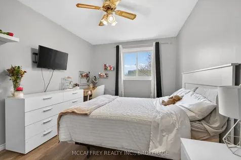 596 Whistler Terrace Kingston ON K7M 8K4