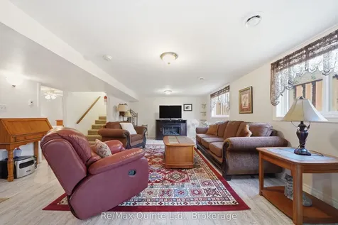 20 Ferry Street Quinte West ON K8V 1S2