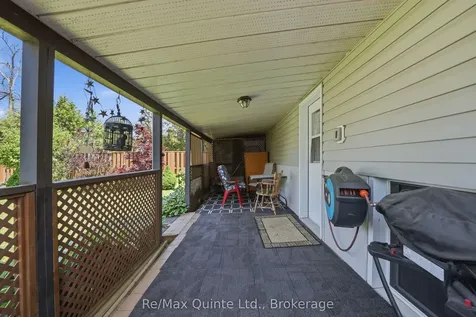 20 Ferry Street Quinte West ON K8V 1S2