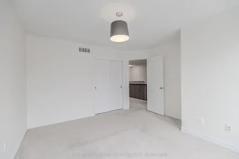 905 Whiteford Way Kanata ON K2M 0C9