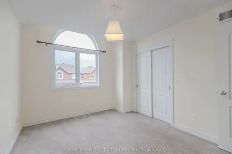 905 Whiteford Way Kanata ON K2M 0C9
