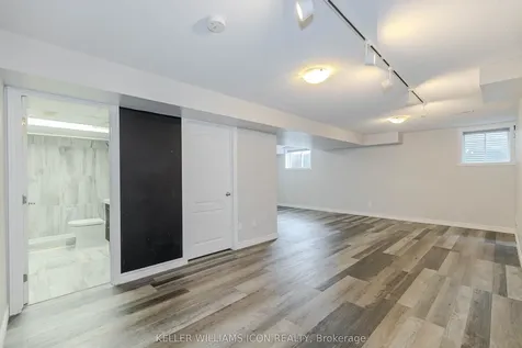905 Whiteford Way Kanata ON K2M 0C9