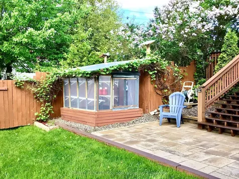 977 Brookes Street North Bay ON P1B 2N7