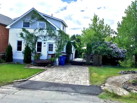 977 Brookes Street North Bay ON P1B 2N7