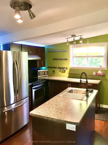 977 Brookes Street North Bay ON P1B 2N7