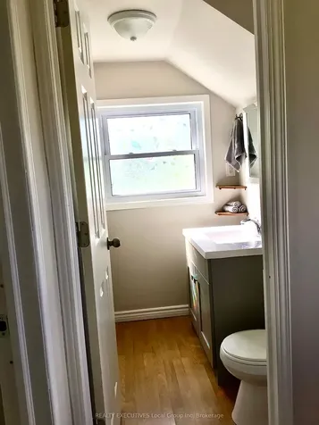 977 Brookes Street North Bay ON P1B 2N7