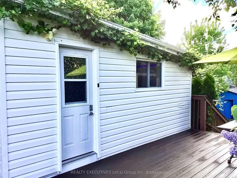 977 Brookes Street North Bay ON P1B 2N7