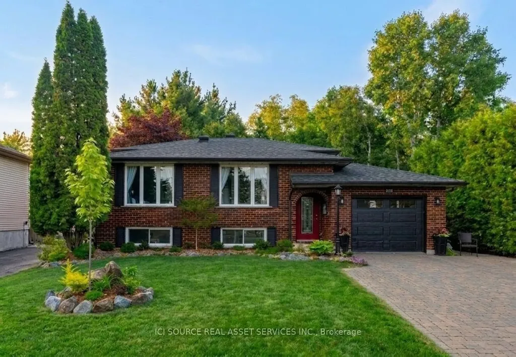 125 Autumnwood Crescent Greater Sudbury ON P3B 3Z1