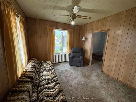 390 Ambrose Thunder Bay ON P7B 1M4