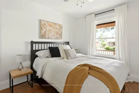 151 Tragina Avenue N Hamilton ON L8H 5C7