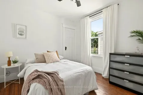 151 Tragina Avenue N Hamilton ON L8H 5C7