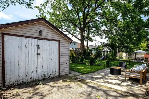 151 Tragina Avenue N Hamilton ON L8H 5C7