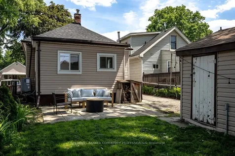 151 Tragina Avenue N Hamilton ON L8H 5C7