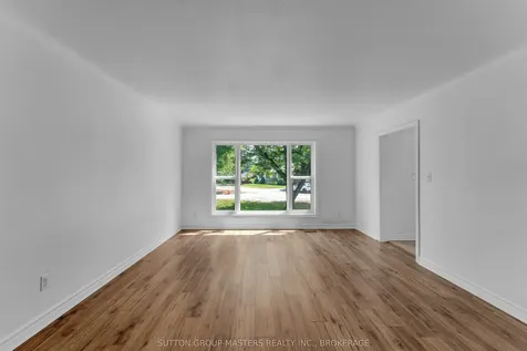 40 Crescent Drive Kingston ON K7M 4J5