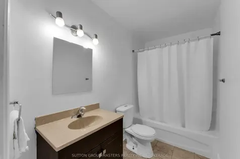 40 Crescent Drive Kingston ON K7M 4J5