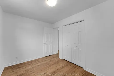 40 Crescent Drive Kingston ON K7M 4J5
