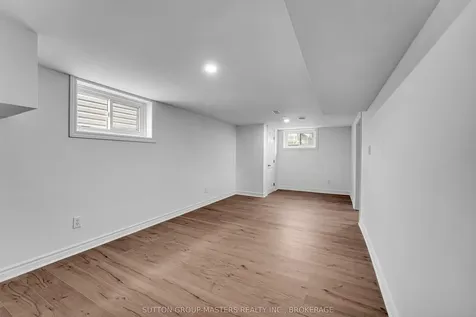 40 Crescent Drive Kingston ON K7M 4J5