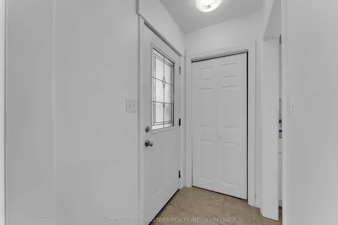 40 Crescent Drive Kingston ON K7M 4J5