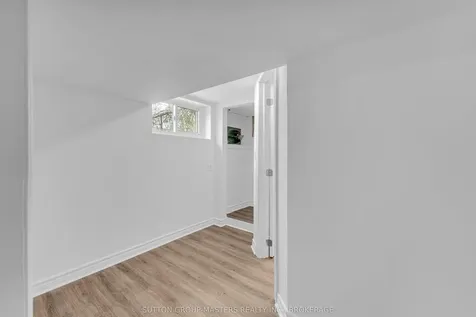 40 Crescent Drive Kingston ON K7M 4J5