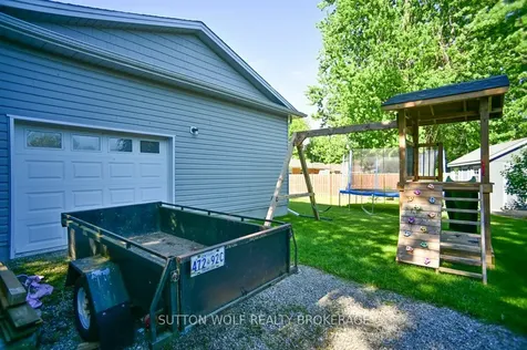 251 Front Street E Strathroy-caradoc ON N7G 1Z2