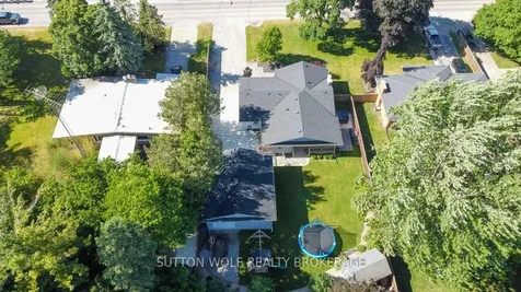 251 Front Street E Strathroy-caradoc ON N7G 1Z2