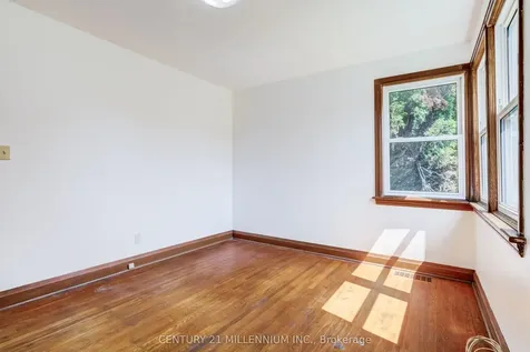 99 Sunning Hill Avenue Hamilton ON L8T 1C1