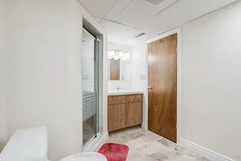 99 Sunning Hill Avenue Hamilton ON L8T 1C1