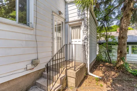 99 Sunning Hill Avenue Hamilton ON L8T 1C1
