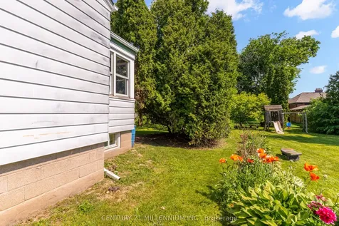 99 Sunning Hill Avenue Hamilton ON L8T 1C1