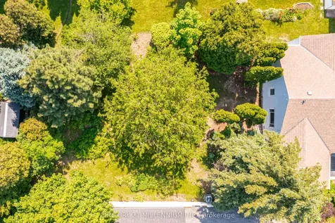 99 Sunning Hill Avenue Hamilton ON L8T 1C1