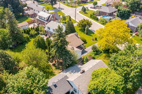 99 Sunning Hill Avenue Hamilton ON L8T 1C1