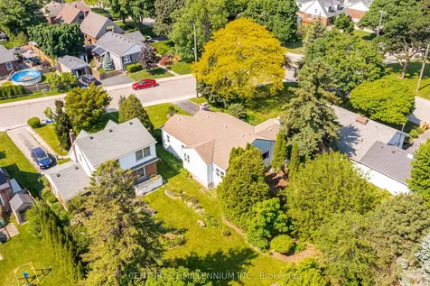 99 Sunning Hill Avenue Hamilton ON L8T 1C1