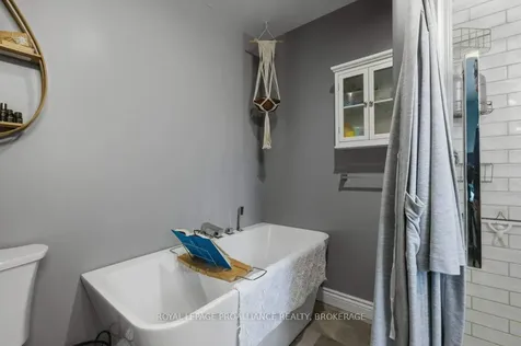 600 Shiloh Avenue Kingston ON K7M 8V9