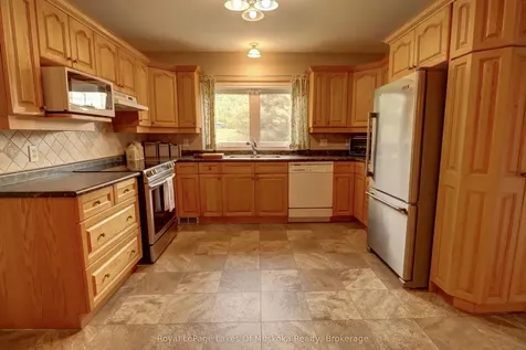 31 Dairy Lane Huntsville ON P1H 2L7