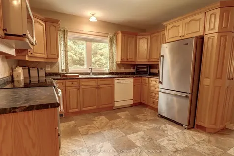 31 Dairy Lane Huntsville ON P1H 2L7