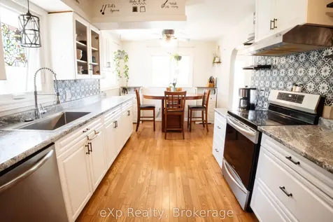 64 Raglan Street W Minto ON N0G 1Z0