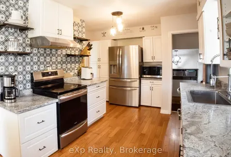 64 Raglan Street W Minto ON N0G 1Z0