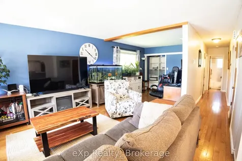 64 Raglan Street W Minto ON N0G 1Z0