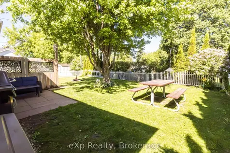 64 Raglan Street W Minto ON N0G 1Z0